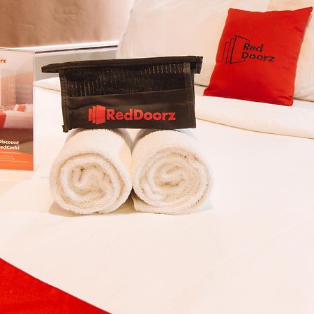Hotel RedDoorz at EDSA Pasay Zewnętrze zdjęcie
