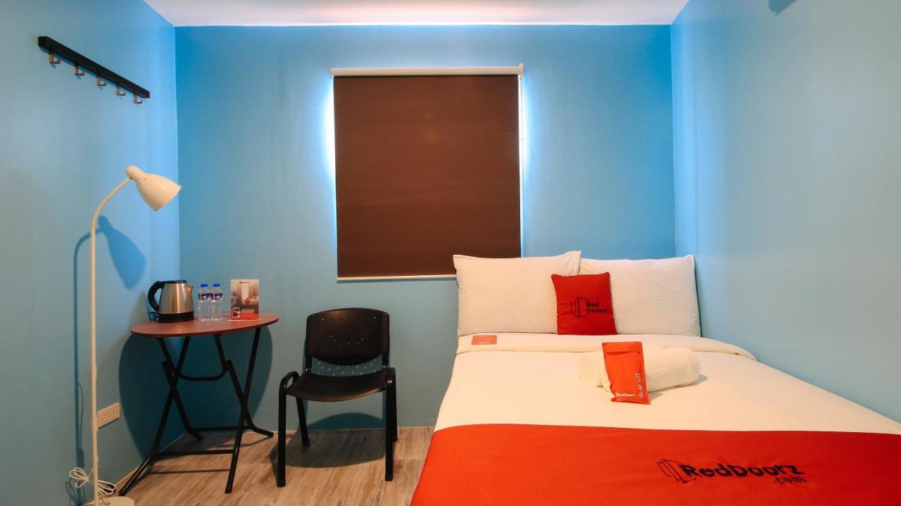 Hotel RedDoorz at EDSA Pasay Zewnętrze zdjęcie