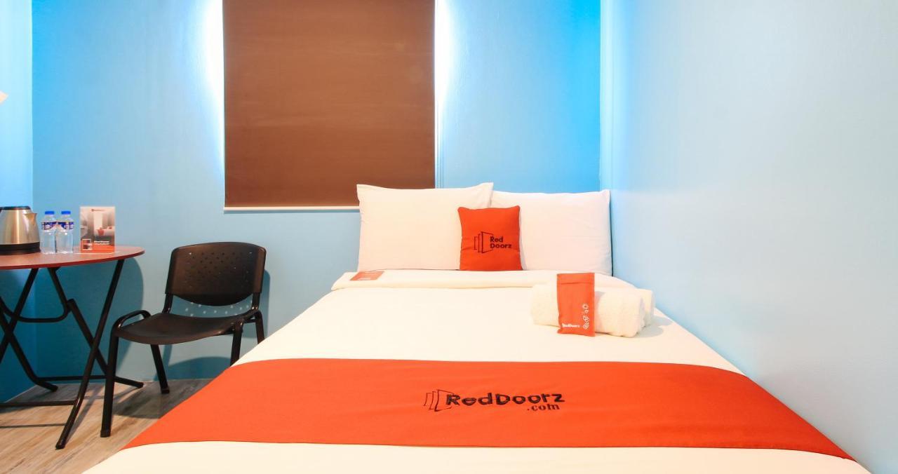 Hotel RedDoorz at EDSA Pasay Zewnętrze zdjęcie
