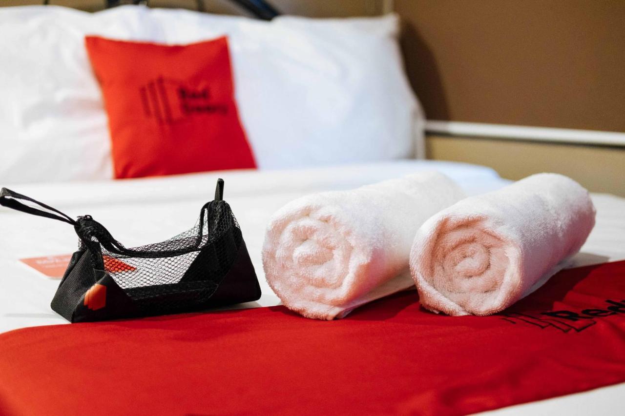 Hotel RedDoorz at EDSA Pasay Zewnętrze zdjęcie