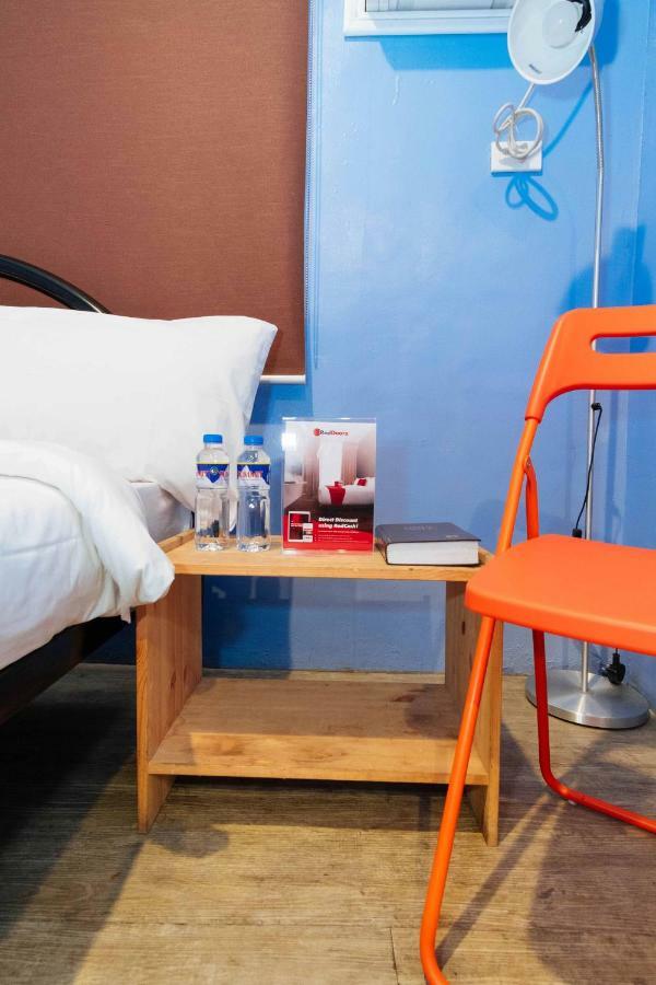 Hotel RedDoorz at EDSA Pasay Zewnętrze zdjęcie